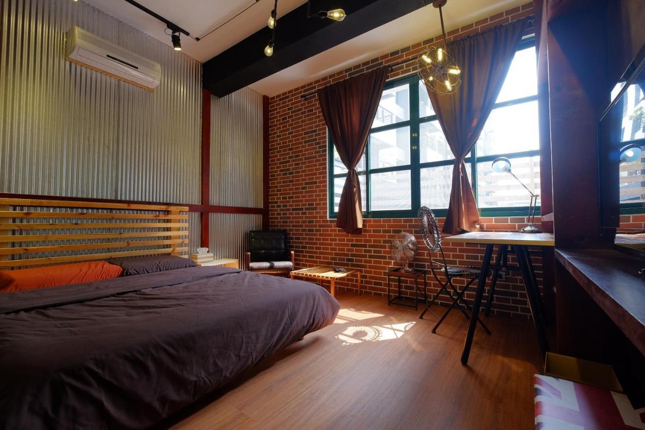 Baker Street London Style Inn Tainan Eksteriør bilde