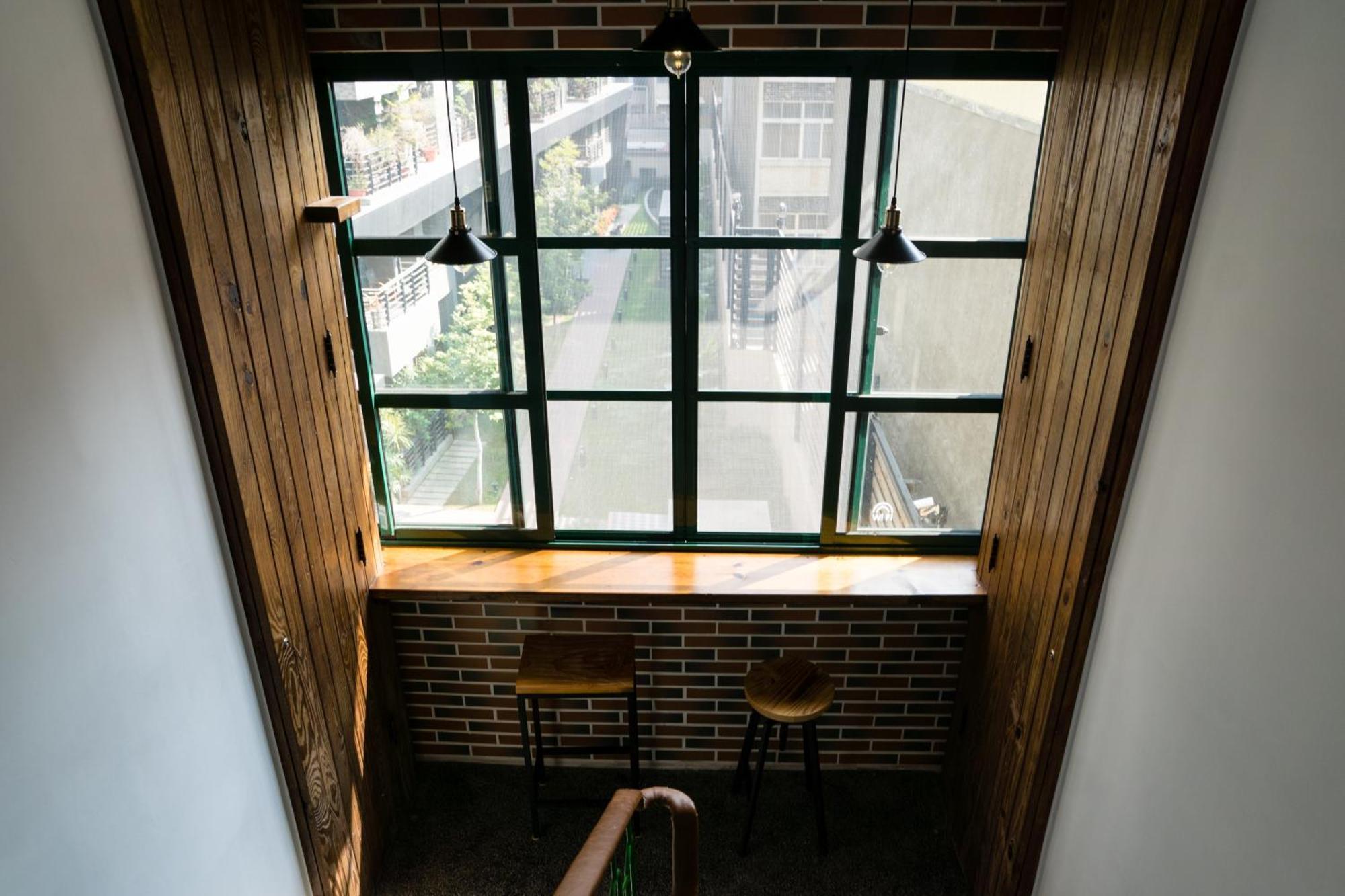 Baker Street London Style Inn Tainan Eksteriør bilde