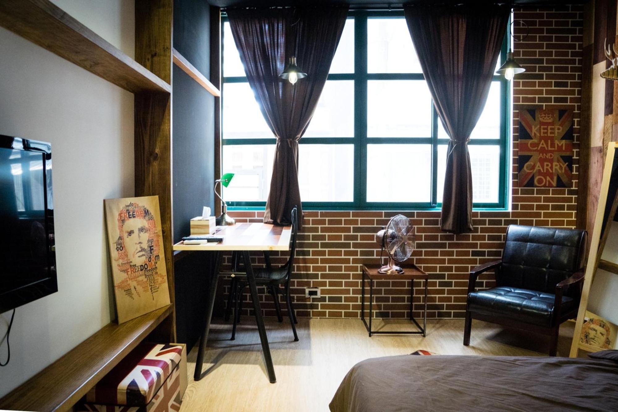 Baker Street London Style Inn Tainan Eksteriør bilde